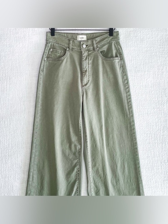 DL1961 sage greenwide leg jeans. - Picture 3 of 10